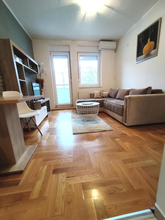 נובי סאד Nota Home מראה חיצוני תמונה